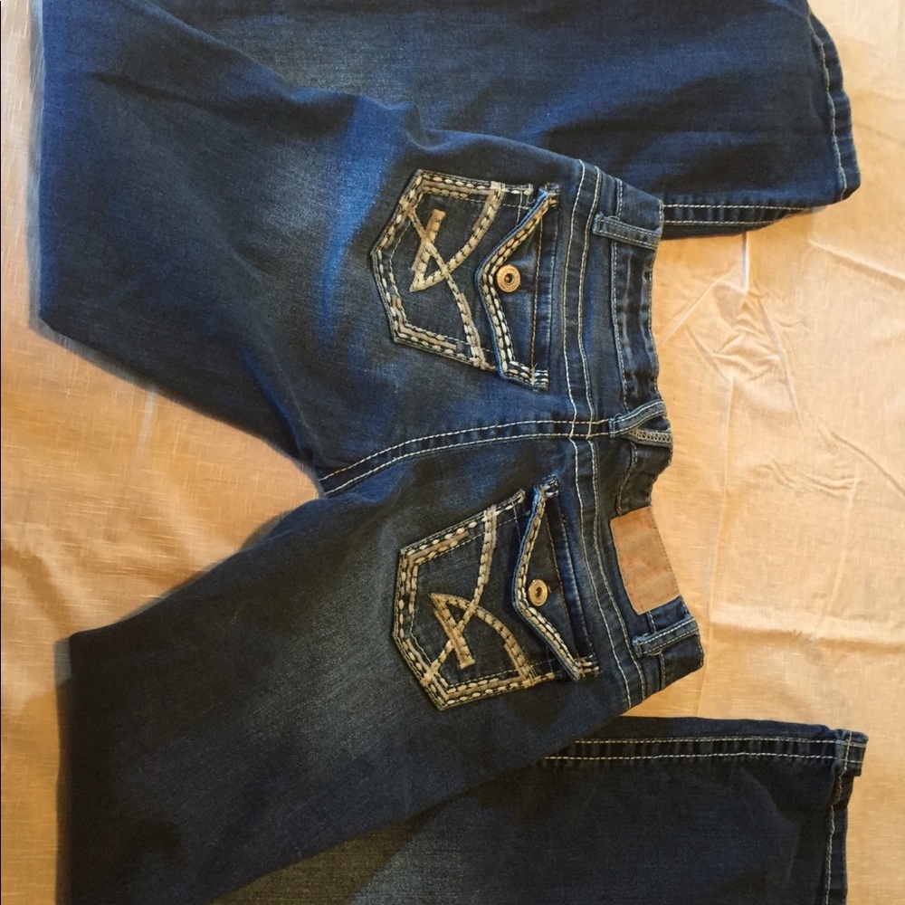 Amethyst size 3 boot cut cute